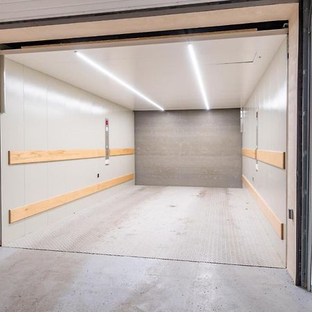 Studio Brand New Apartment #28 In New Building With Free Parking In City Center Prague Exterior photo