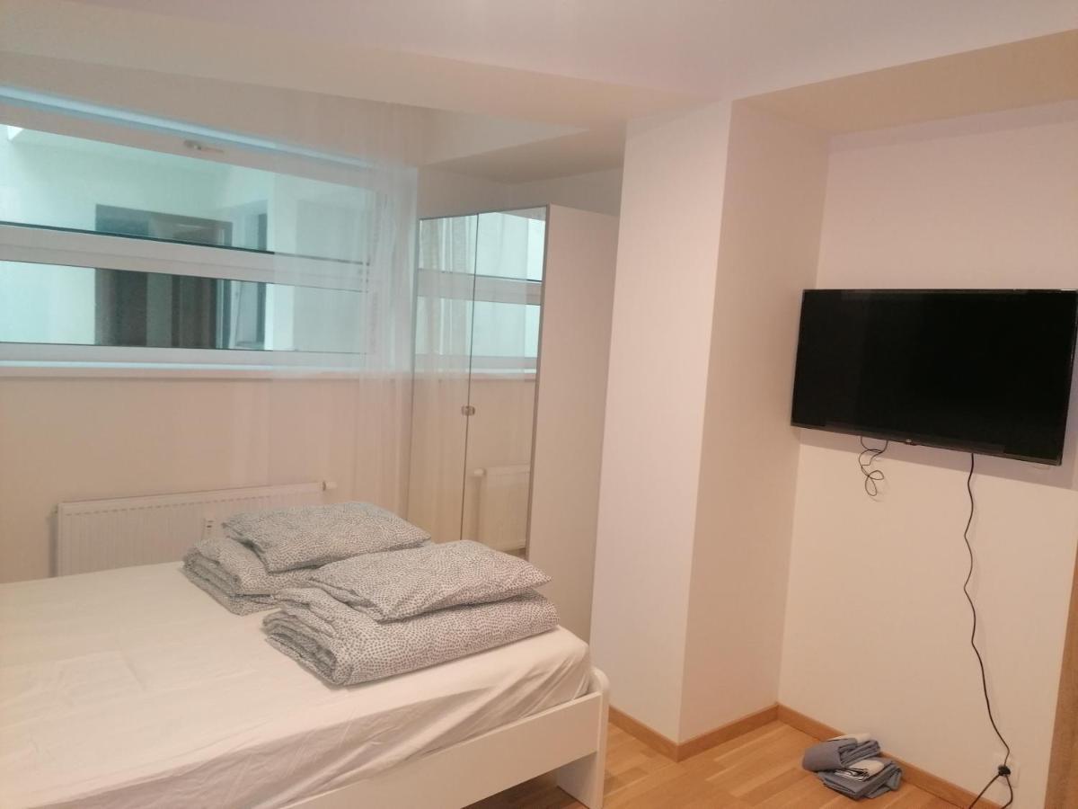 Studio Brand New Apartment #28 In New Building With Free Parking In City Center Prague Exterior photo