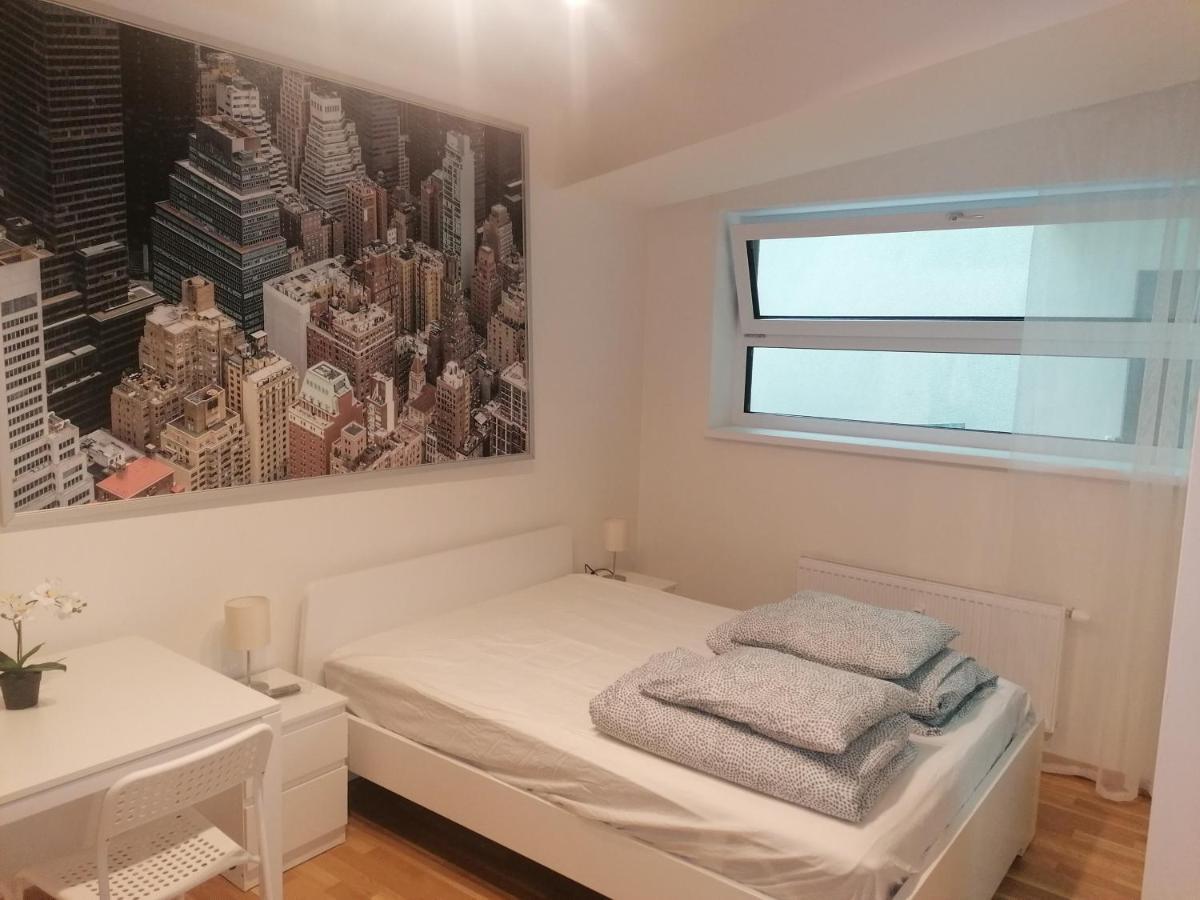 Studio Brand New Apartment #28 In New Building With Free Parking In City Center Prague Exterior photo